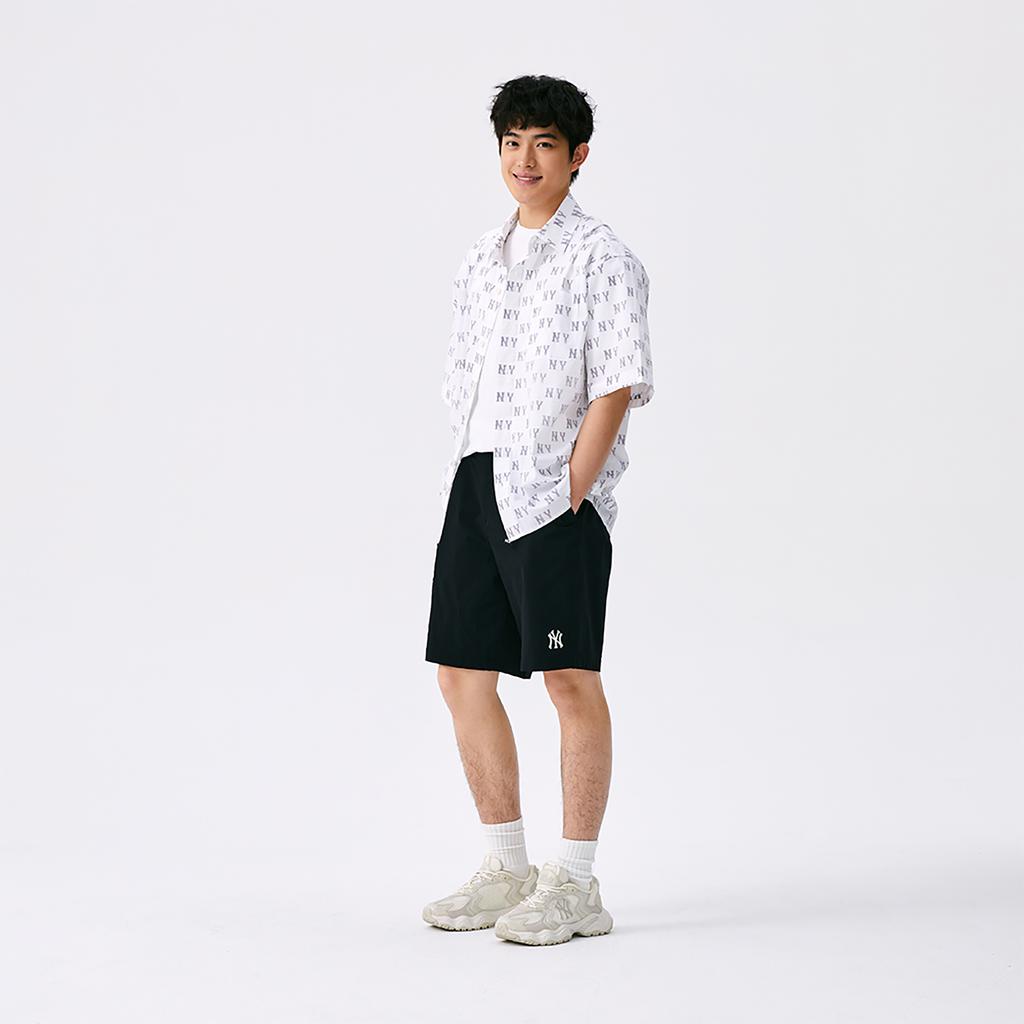 New MLB New York Yankees Basic Collection SS25 Cargo Shorts Unisex Black 3ASMB0453-50BKS