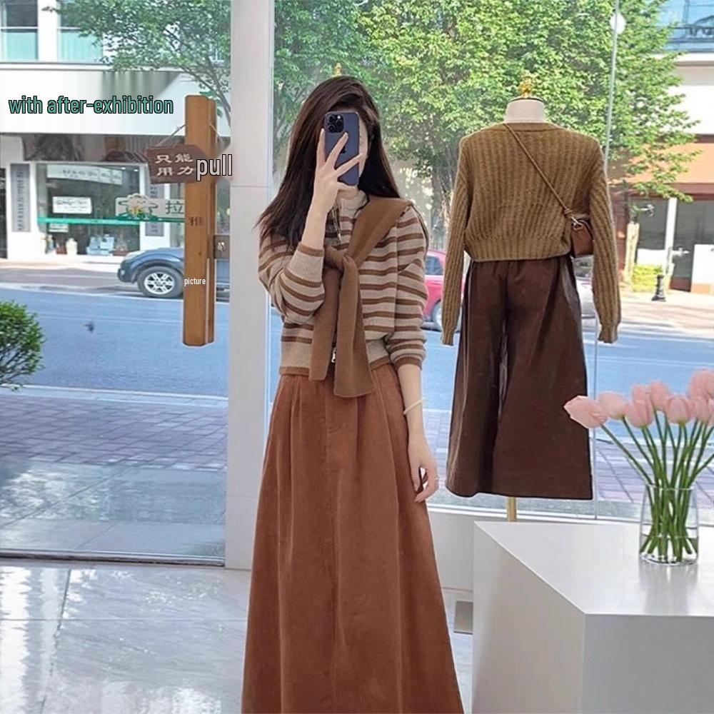 2025 New Women's Early Autumn Skirt Set - Stylish and Trendy Fall Outfit