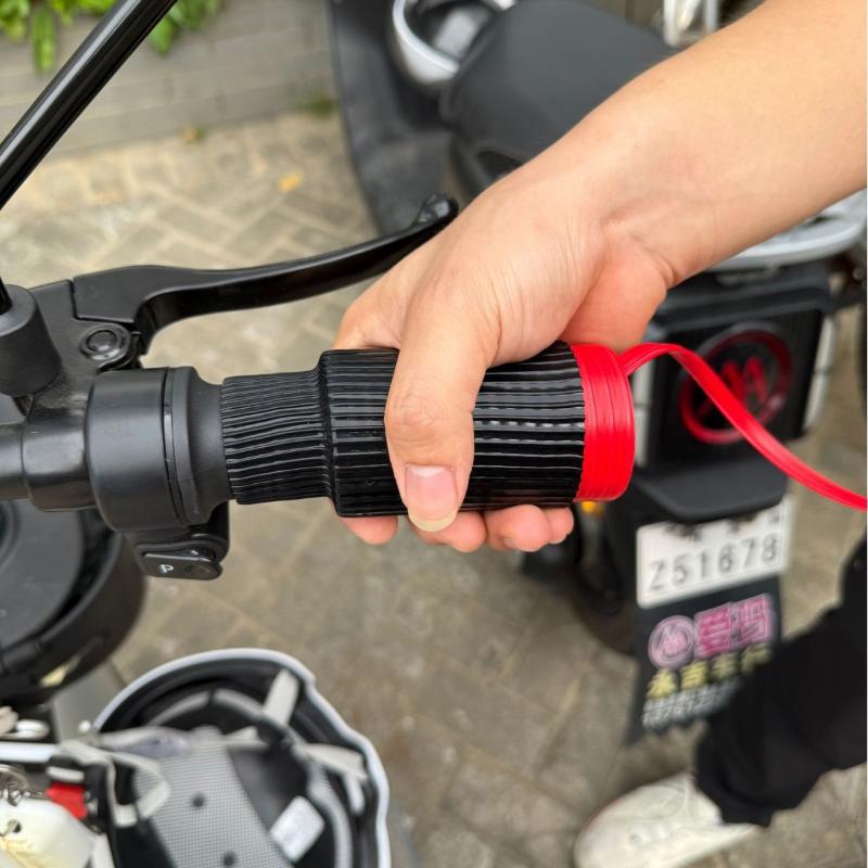 1 Coppia Coprimanubrio in Silicone per Moto Universale Autoretraente Antiscivolo Anti Vibrazione Manopole Moto Copri Manopole