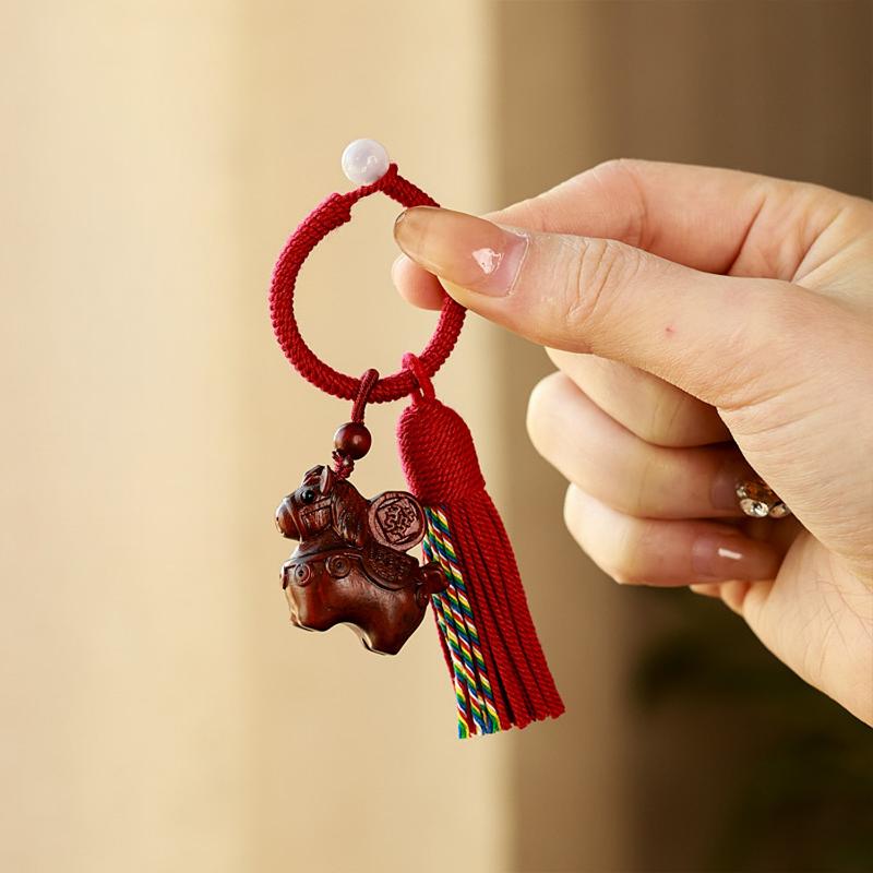 

Creative Wooden Mascot Pony Tassel Keychain Zodiac Horse Pendant Backpack Hanging Decoration New Year Souvenir Gift A3