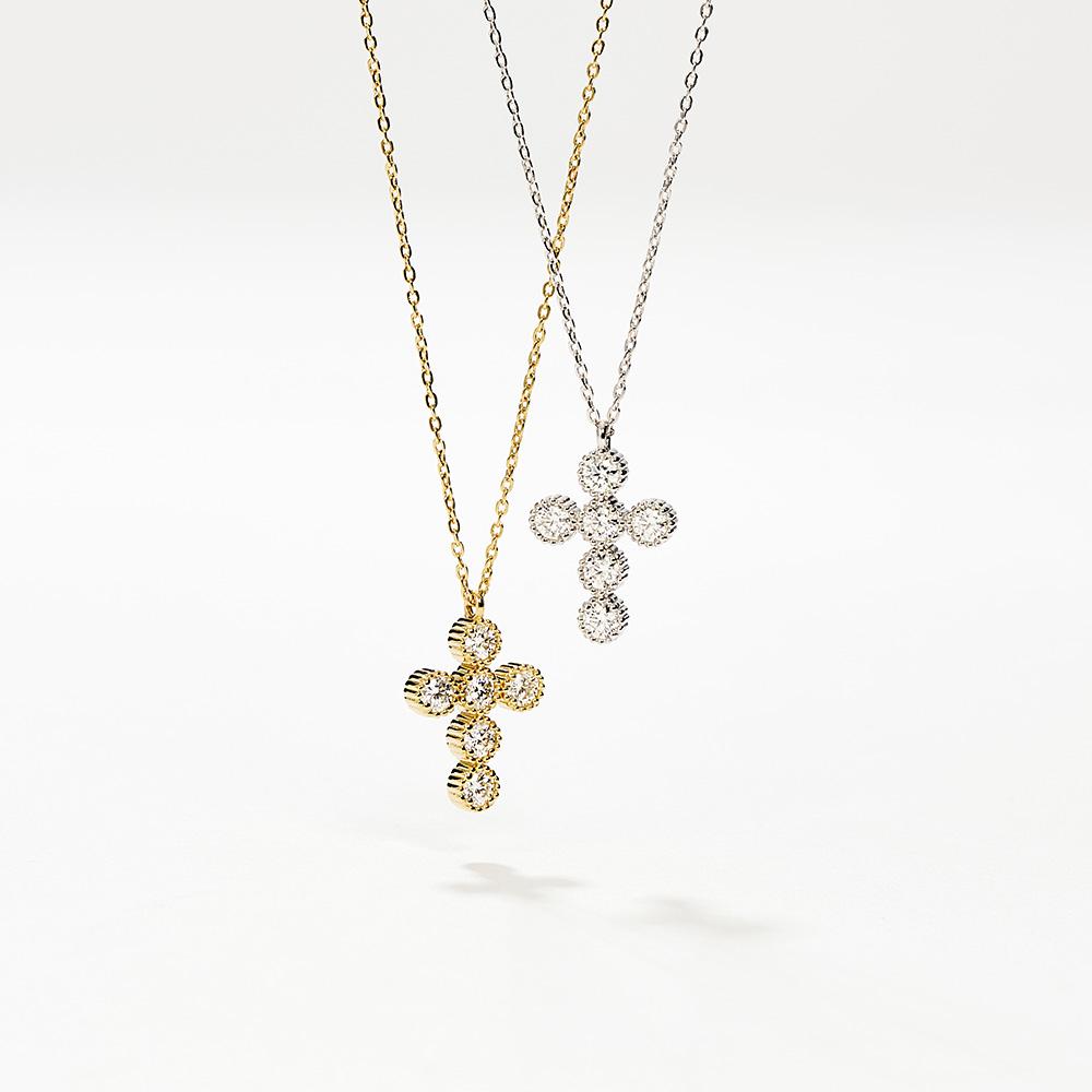 Dorocy Silver Loret Cross Moissanite Necklace
