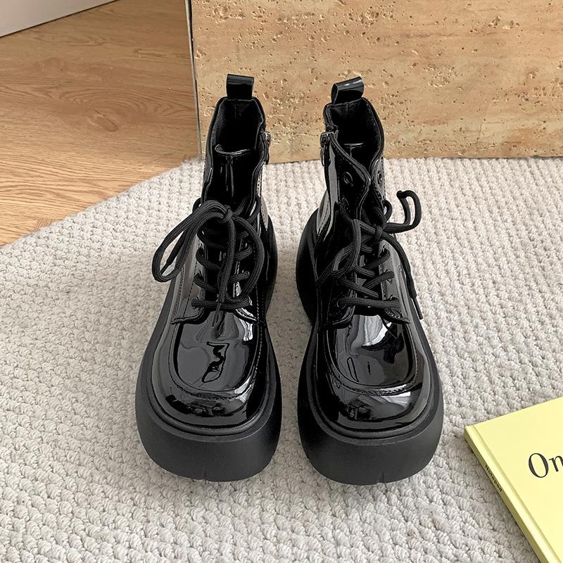 

Retro black British style thick heel thick-soled Martin boots women s spring and autumn single boots 2025 new height-increasing and thin short boots 40