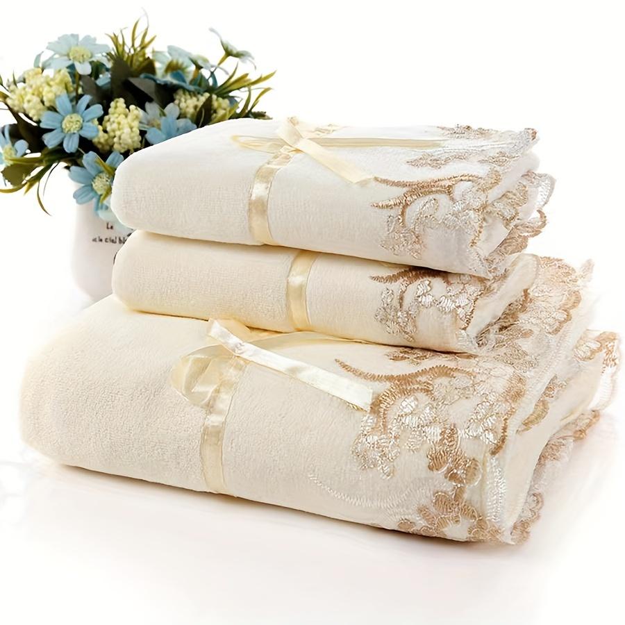 Luxury 3-Piece Set Lace Edge Super Fine Fiber Towels - Ultra Soft, Quick Dry with No Fading Bath Towel Mixed Fabric, Machine Washable
