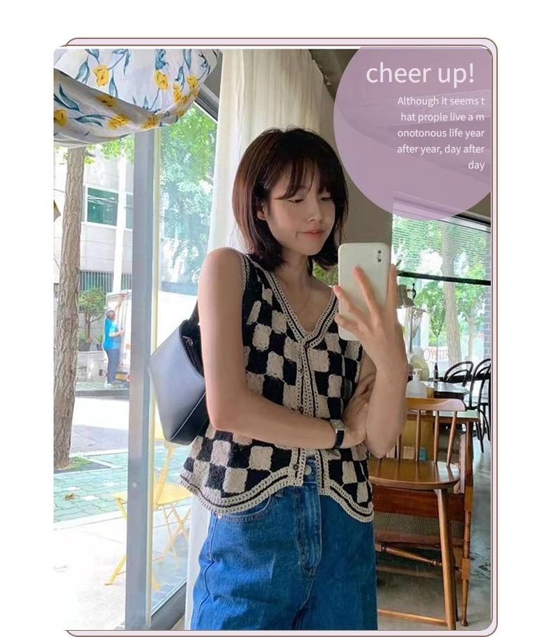 Women's Crochet Checkered Vest: Sleeveless, Loose, Lightweight Top for Spring & Autumn