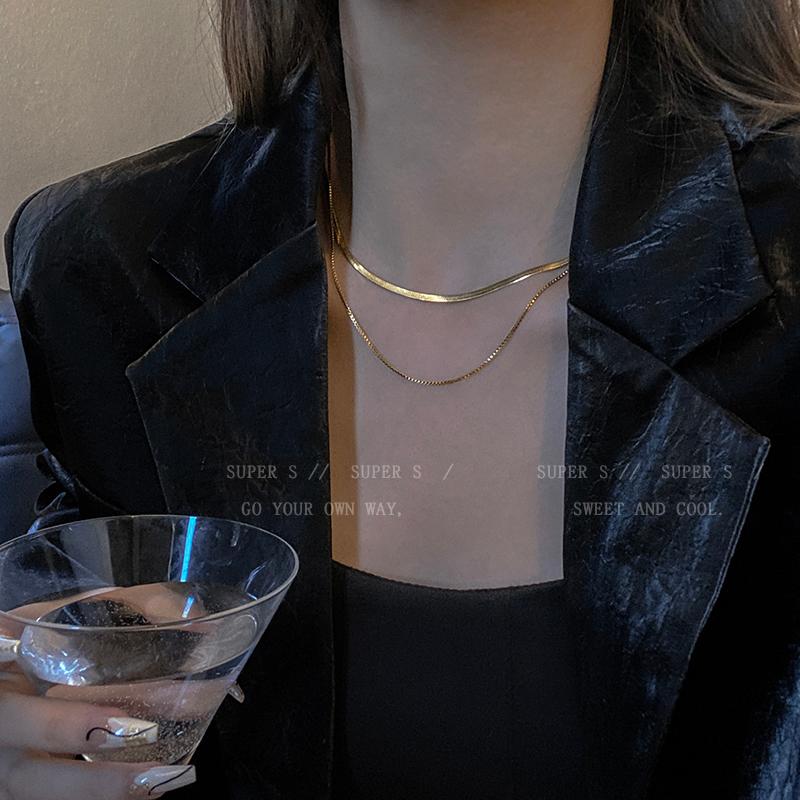 IF ME Layered Gold Snake Bone Chain Necklace for Women Simple Ins Vintage Collar Chain Choker Accessories