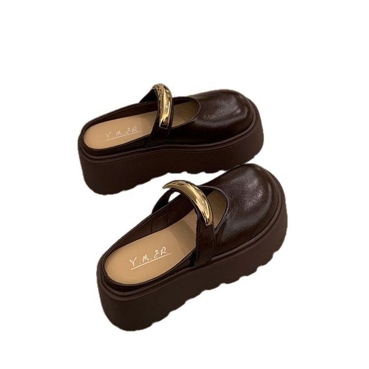 Retro beliebte Tasche Kopf Mopp Feder Neu Kleine Höhenerhöhung Dicke Sohle Leder Oberfläche Halbe Hausschuhe