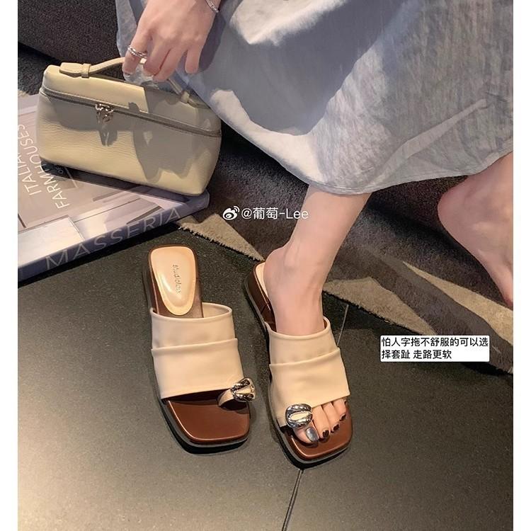 Grape mother, the same French metal buckle fold width one-word set, toe slope heel sandals square head casual versatile cool slippers