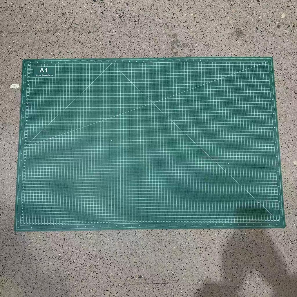 Umweltfreundliche A4 Schneidematte 2,3 mm - Handgefertigte Kunst- und Gravurplatte, verschiedene Stile verfügbar