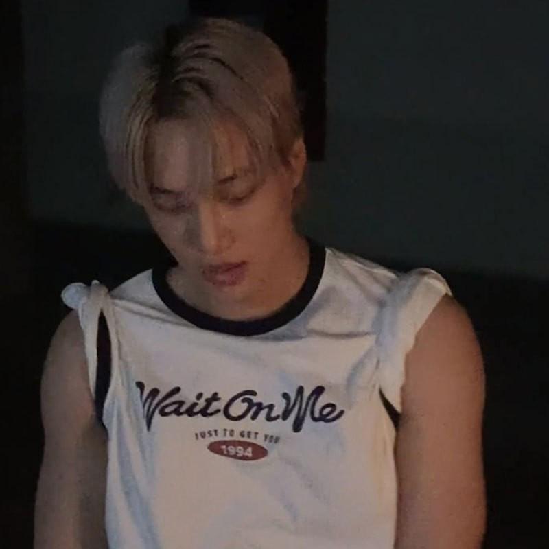 KAI EXO Wait On Me Same Style T-Shirt White With Black Trim Loose Fit Young Men
