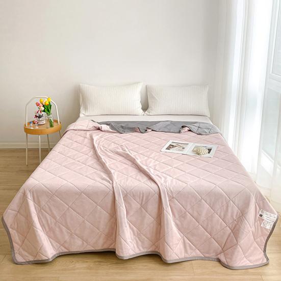 Summer Cooling Quilt for Hot Sleepers Light-weight Breathable Cooling Quilt Padded Summer Quilt for Bed Sofa Stay Cool from Night Sweats