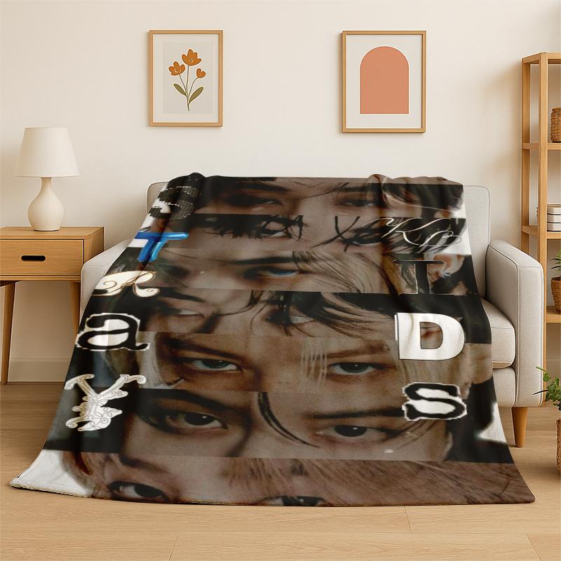 Kpop Stray Kids Music Star Flannel Blanket Soft Warm Throw Blanket for Bedroom Living Room Bed Travel Camping Picnic Gift