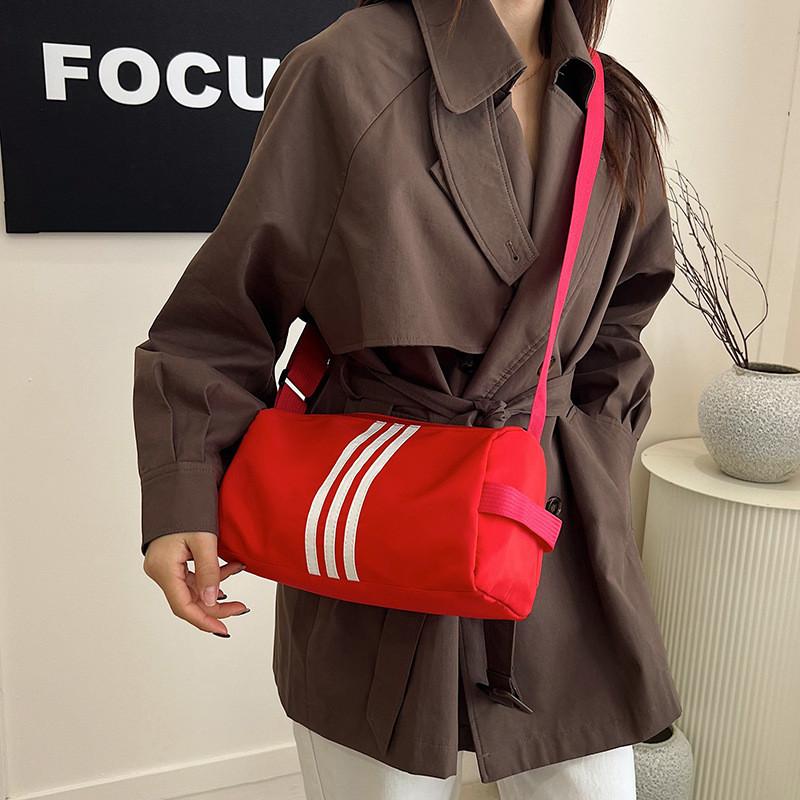 Stylish And Versatile Pillow Bag For Women With Trendy Shoulder Strap In Black Red Blue White