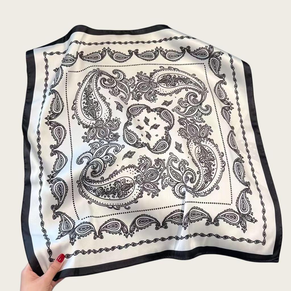 Retro Paisley White Silk Scarf: Versatile 70cm Summer Accessory & Gift