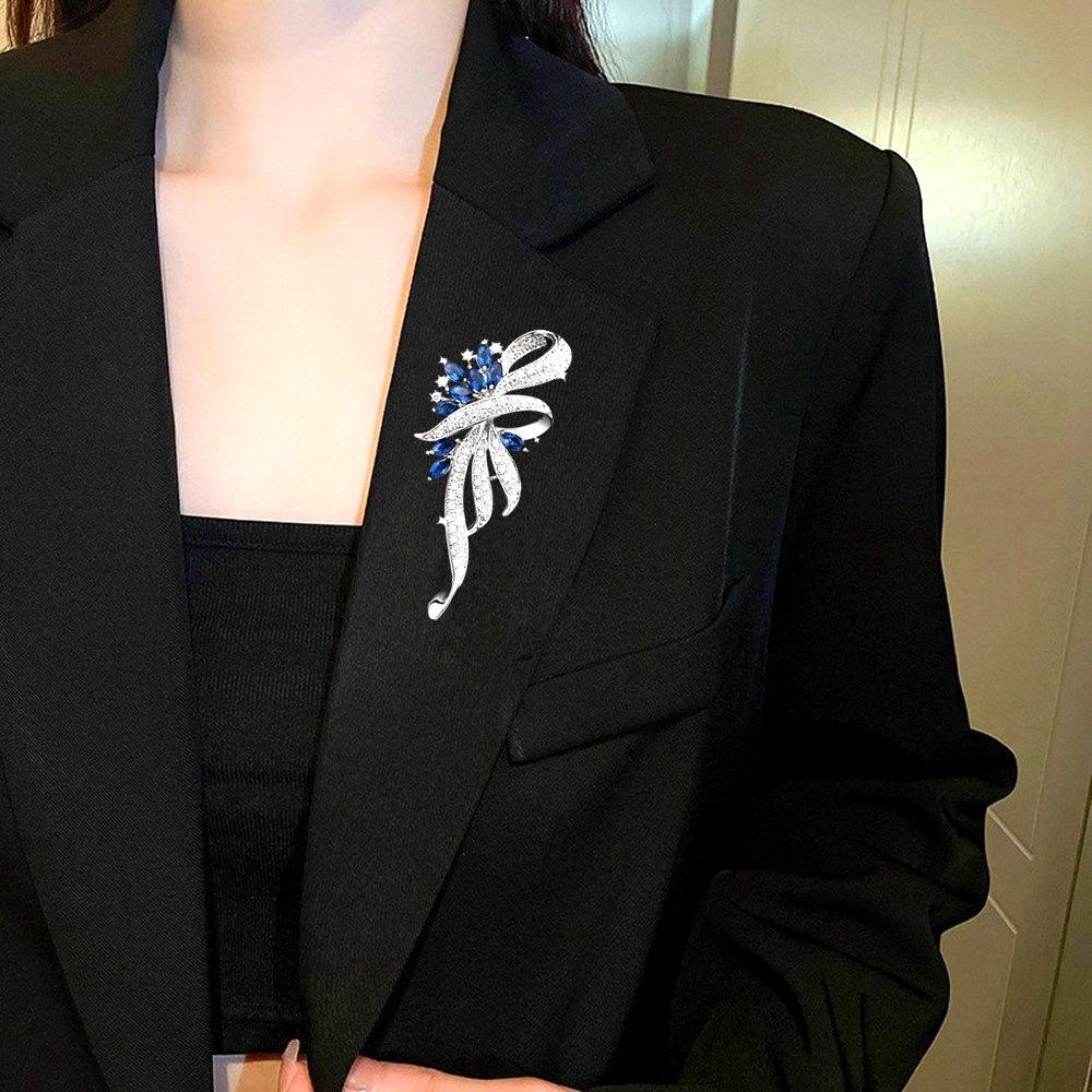 

Высококачественная брошь-цветок, нишевый дизайн, корсаж Blue Horse S Eye, универсальные аксессуары для одежды Real gold plating синий