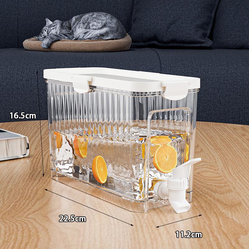 Yiyi Gou Japanese Style Large Cold Water Pitcher with Spigot for Refrigerator, Ideal for Fruit Drinks and Tea