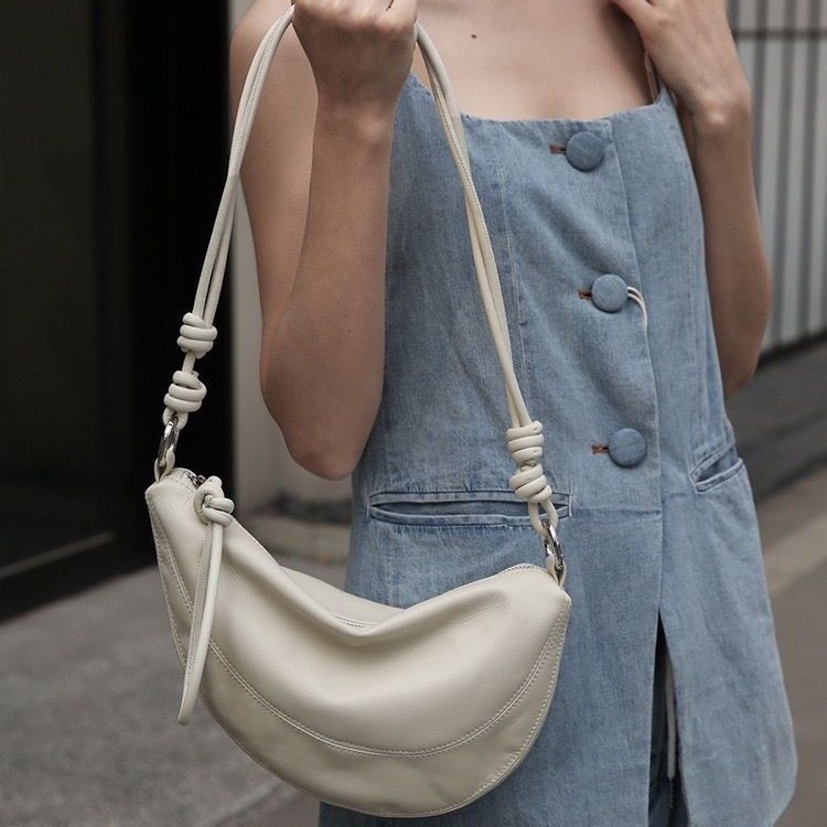 High-end Dumpling-shaped Bags for Women Soft Leather Versatile Crossbody Bags Stylish Single-shoulder Underarm Bags for Commuting