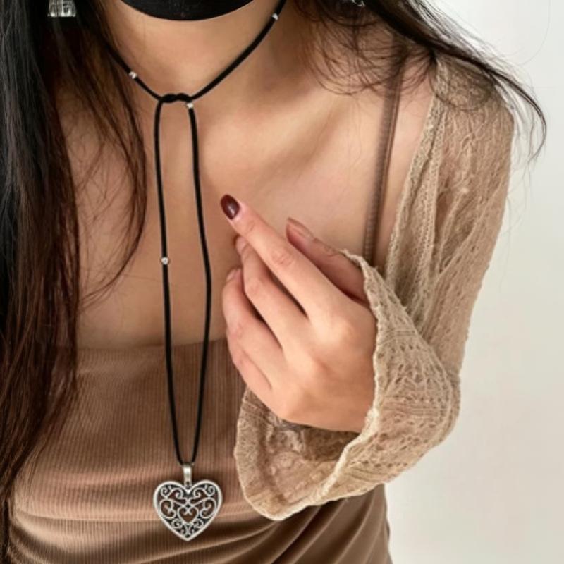 Boho Multi-layered Necklace Adjustable Hollow Coin Heart Charm Choker 1/2Pcs for Women Daily Party Wear