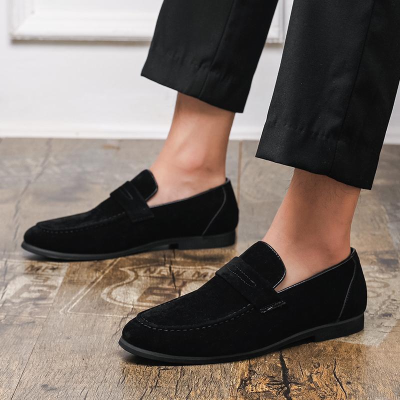 Fashion Spring New Fashionable Pointed Suede Breathable Sleeve Leg Shoes Brand for Teenagers Comfortable Anti Slip Soft Bottom Bean Shoe