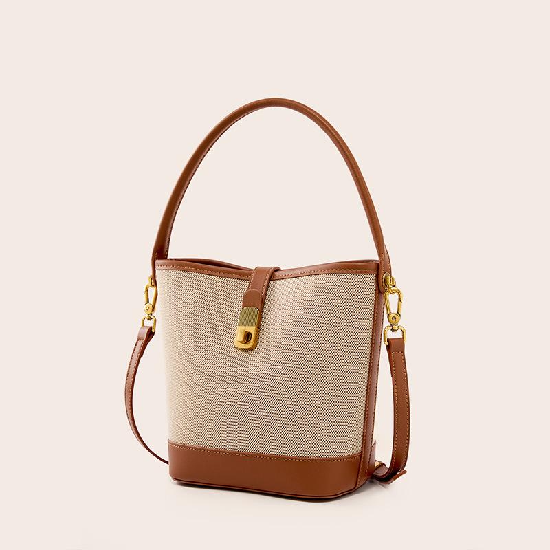 Niche Bucket Bag Commuter Woven Bag Shoulder Bag New High-end Versatile Messenger Women's Bag