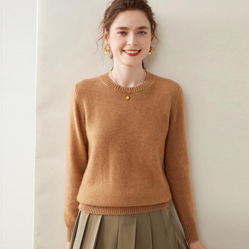 Women's Fashionable Autumn/Winter Cashmere Sweater: Round Neck, Double Strand, Thickened Knit Base Layer Outerwear.