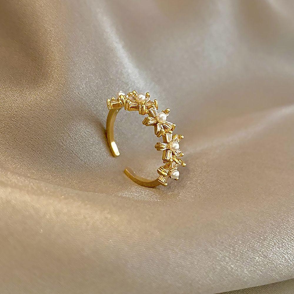 

Exquisite Sweet Pearl Flower Gift Fairy Korean Style Ring Fashion Jewelry Female Ring Openning Ring