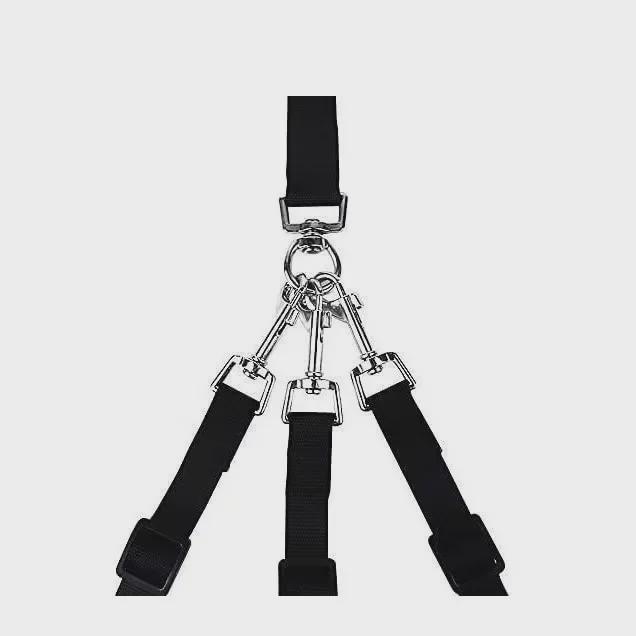 Tříhlavé nastavitelné vodítko pro malé, střední a velké psy – ideální pro venkovní procházky.