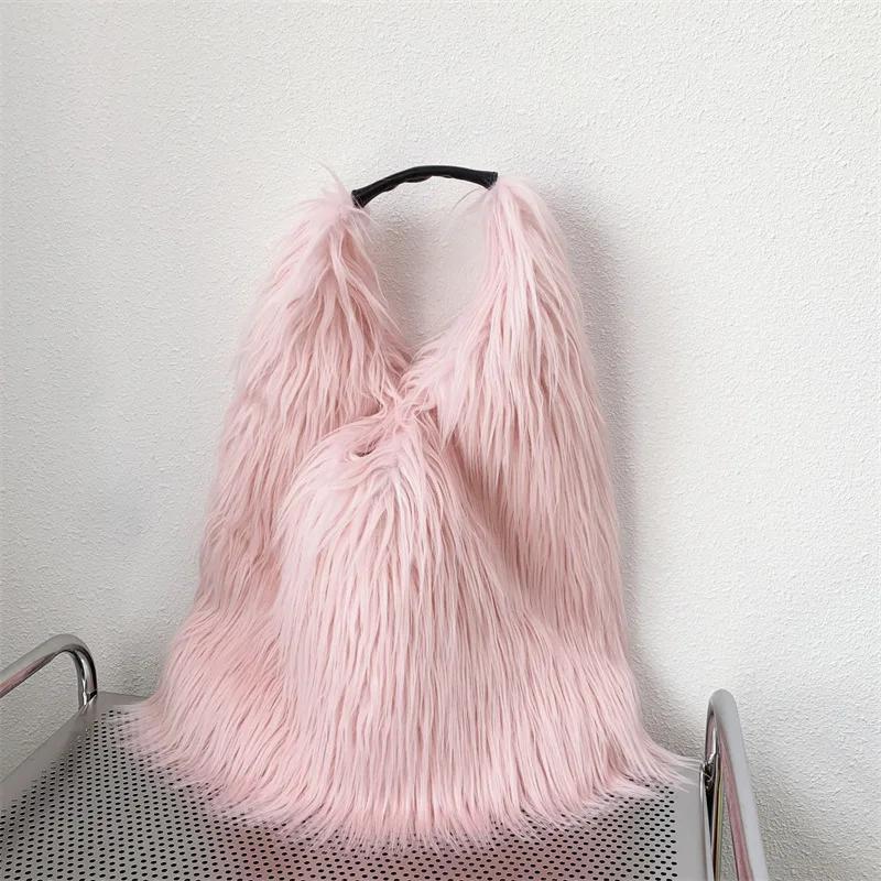 Luxuriöse Flauschige Plüsch Damen Umhängetasche Weiche Kunstpelz Taschen für Damen Übergröße Handtasche Winter Puffy Hobo Designer Shopper Tragetasche