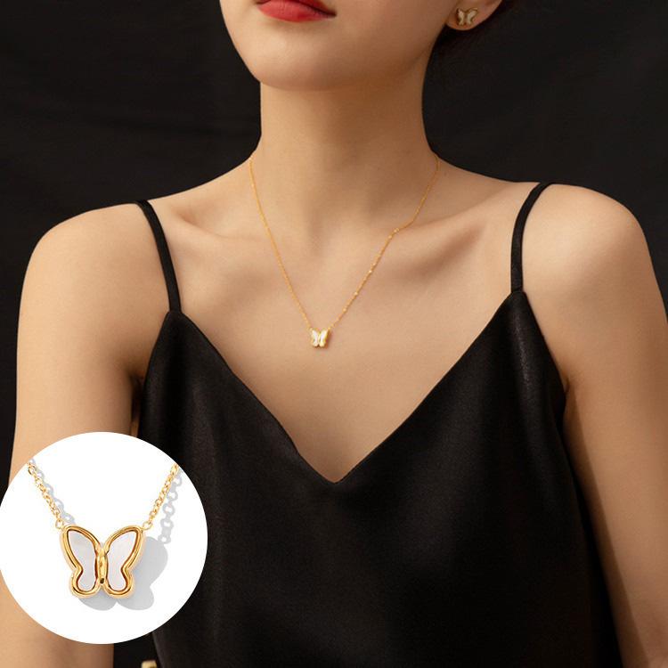Korean Version Acrylic Butterfly Pendant Necklace For Women Gold Color Butterfly Necklace Simple Elegant Jewelry Wholesale