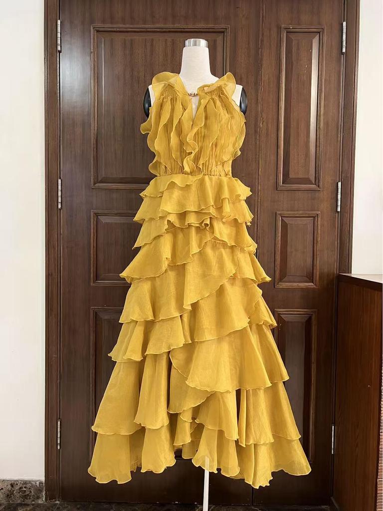 Elegant High-End Tiered Peplum Dress with Irregular Hem