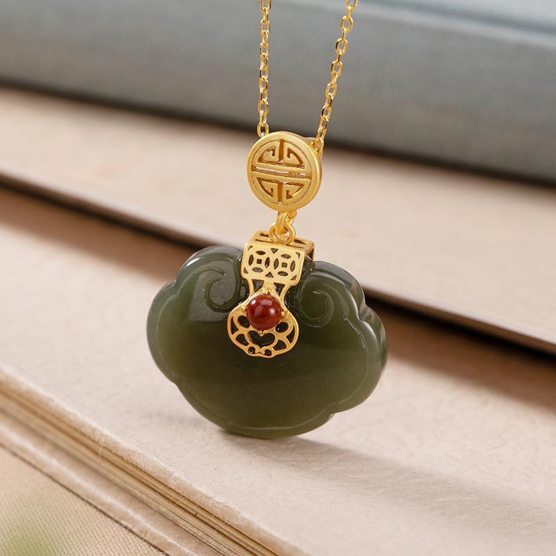 

Independent Design New in Natural Hetian Jade Geometric Pendant Necklace for Women Chain Exquisite Elegant Light Luxury Jewelry
