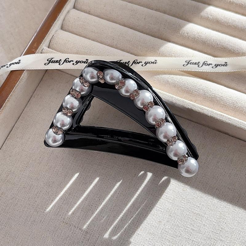 Bright three-dimensional high-end grab clip triangular temperament hair catch shark clip semi-tie hairpin