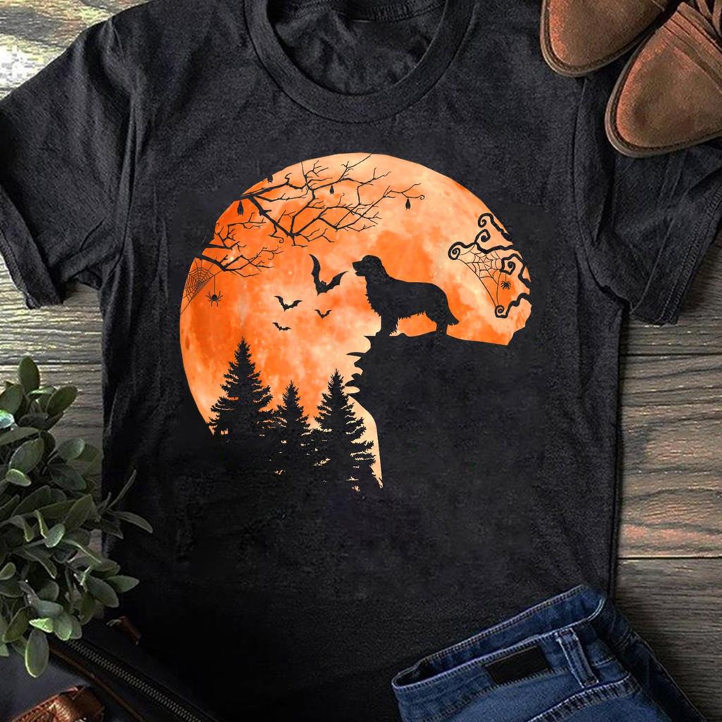 Golden Retriever Halloween T-Shirt: Moon Silhouette Dog Lover Gift