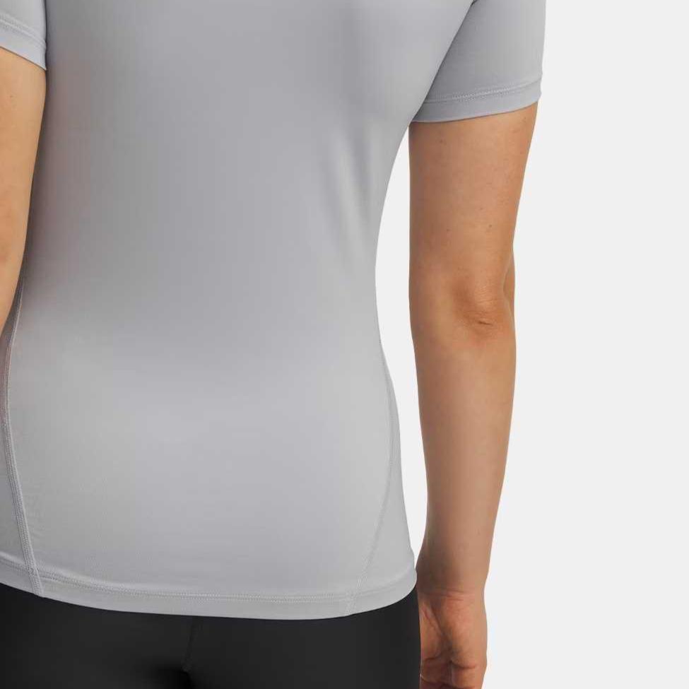 Under Armour HeatGear Stylish Comfortable Simple Fitness Top Women tops 1365460-012