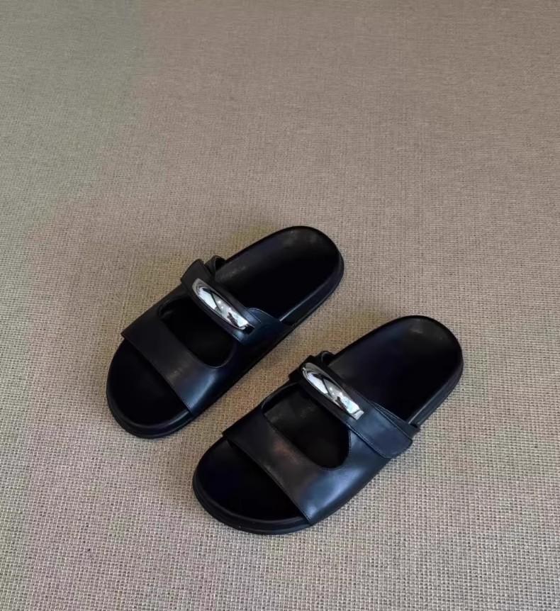 Rindslederversion~ Französische Metallschnalle Einwort Damen 2025 neue Sommer Plateau Strandschuhe Klettverschluss coole Pantoletten