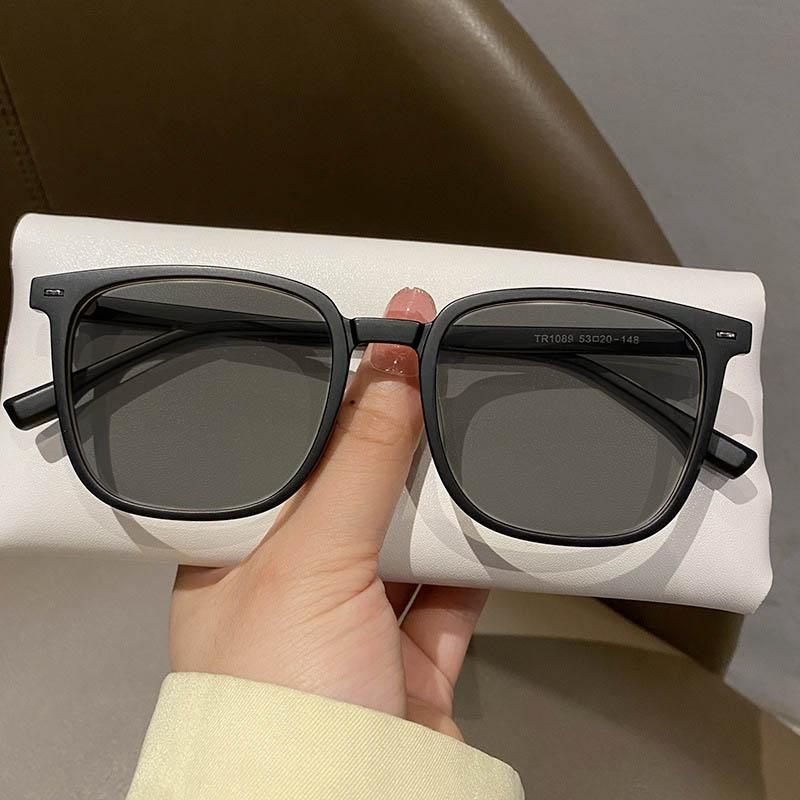 Trendy New Near Sight Sunglasses for Women Men Travel Outdoor Popular Myopia Eyeglasses Shades Ladies Vintage Square Sun Glasses