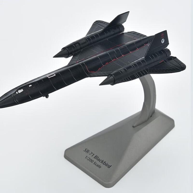 SR-71 Blackbird Reconnaissance Aircraft Model