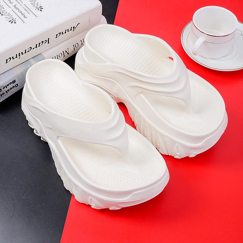 

Летние уличные шлепанцы на платформе и танкетке 2024: Шлепанцы для увеличения роста и похудения 40-41