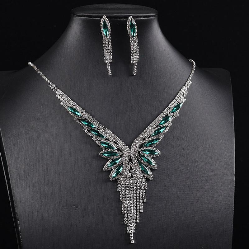 Elegant European and American Necklace and Earring Jewelry Set for Bridal and Formal Wear