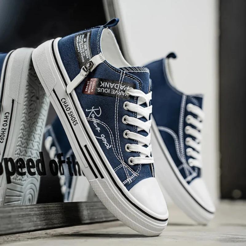 Men's Shoes, Spring Breathable Thin Design, Student Sports and Leisure Flat Bottomed Board Shoes