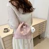 Bucket bag women's 2025 new niche design chain texture bag women's versatile travel backpack
