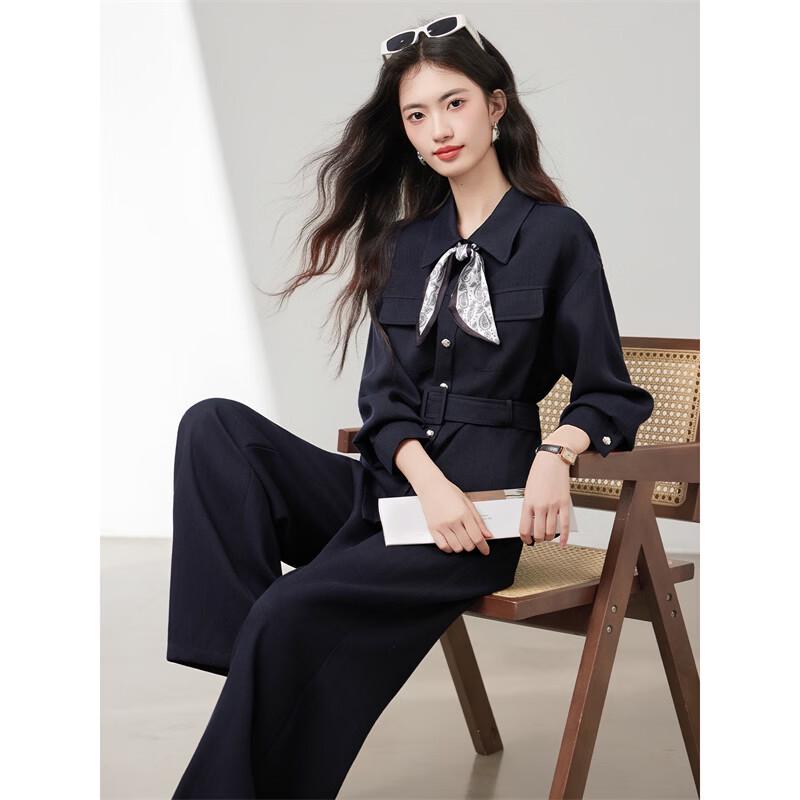 Elegant Commuter Two-Piece Suit with Scarf M