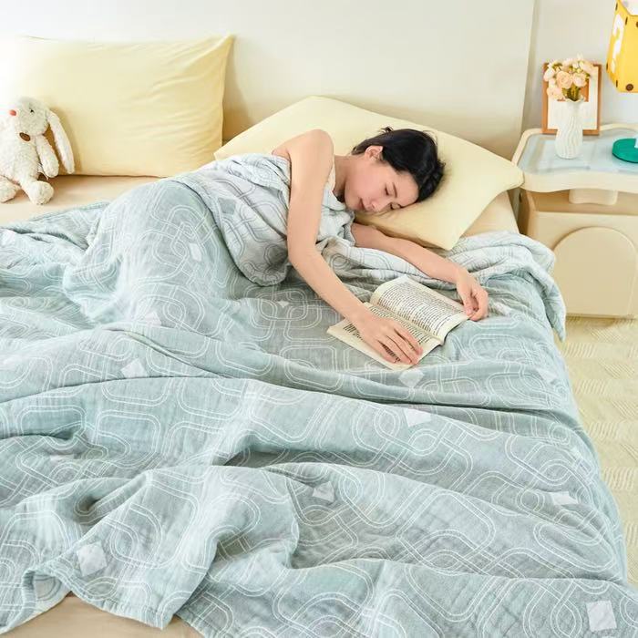 Class A Cotton Three-layer Gauze Throw Blanket Machine Washable Summer Air Conditioning Cool Quilt Office Nap Cover Blanket Soft Towel Quilt