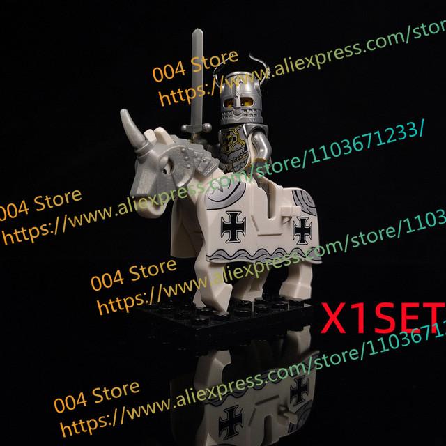 N501U-504U Medieval Castle Knight Building Blocks Figures Four Side UV Printing King Warhorse Weapons Accessories Toys Kid Gifts