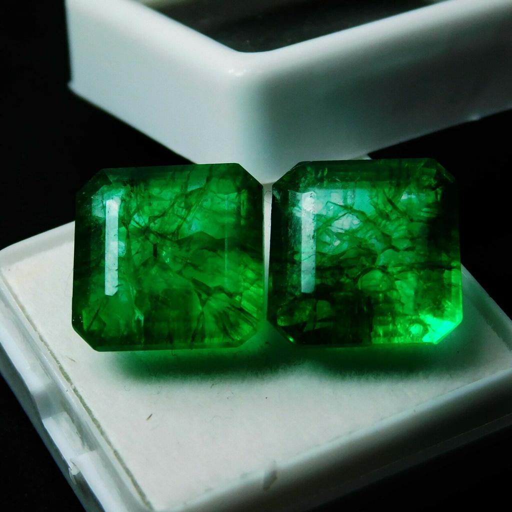 Green Emerald Pair Loose Gemstone CERTIFIED Square Cut Natural 18.12 Carat m-25 008 00H