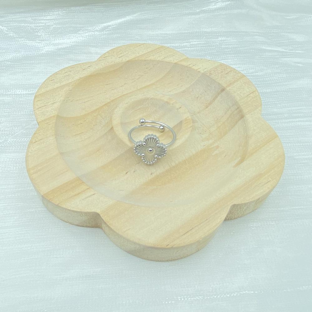 Anillo de Trébol de Cuatro Hojas de Moda de 13 mm Acero de Titanio Dulce Anillo Abierto de Trébol de Cuatro Hojas para Mujer