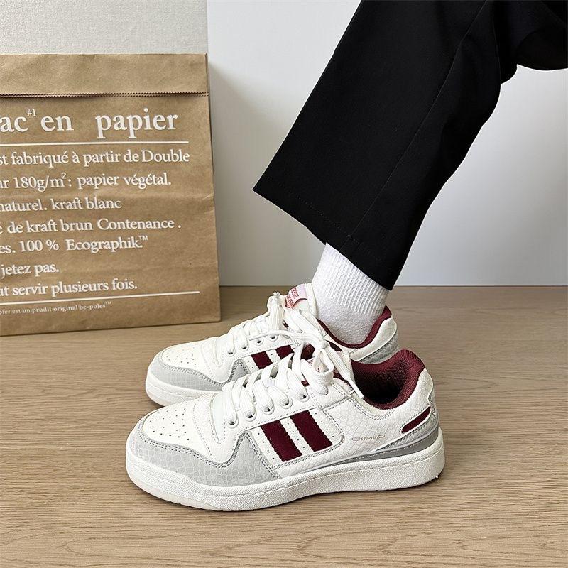 School Season Students Casual Male and Female Couples White Shoes Tide Korean Version Ins Street Shooting Harajuku Retro Sports Board Shoes Autumn
