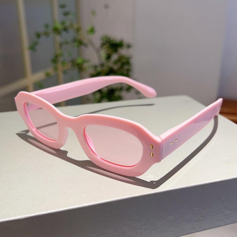 Luxury Brand Designer Small Frame Sunglasses Women Vintage Fashion Sun Glasses For Men Trendy Punk Rivet Hip Hop Shades Uv400