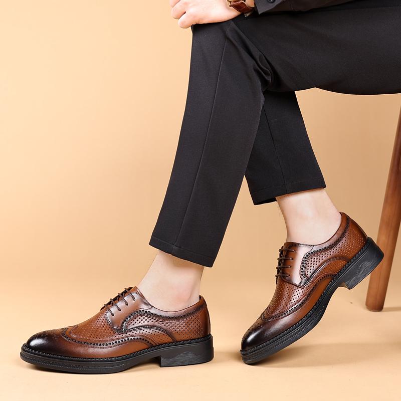Fashion Brogue hollowed out design leather shoes for men Classic British style  Breathable Formal Dress Shoes Male Office Wedding shoes