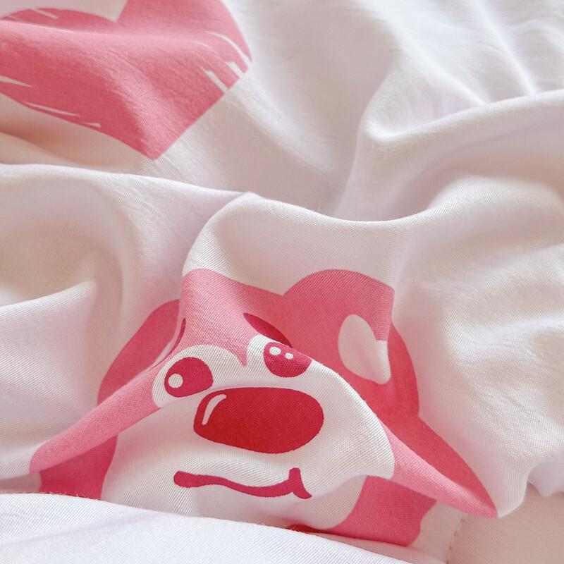 Mling Strawberry Bear All-Season Soybean Fiber Quilt