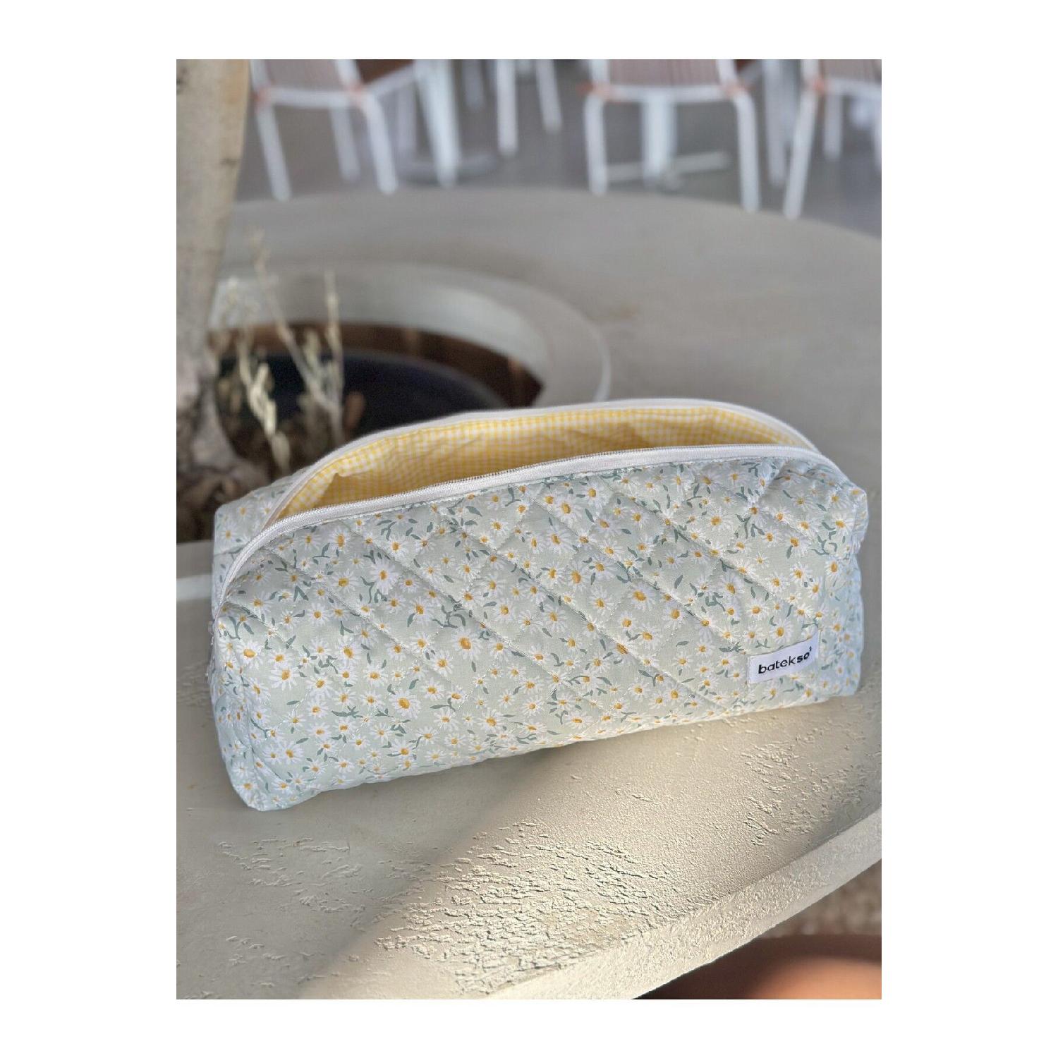 

Дорожній кейс для стайлерів із візерунком білої ромашки - розмір Xl колір синій белл